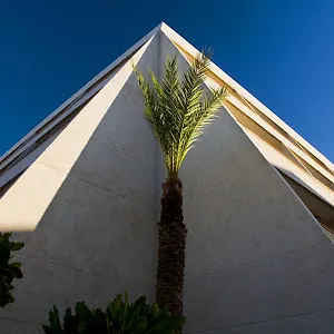 Piramides Hotel